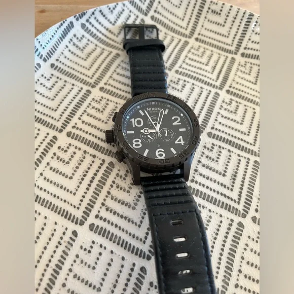 Nixon mens 51-30 chrono sample watch - Picture 3 of 5